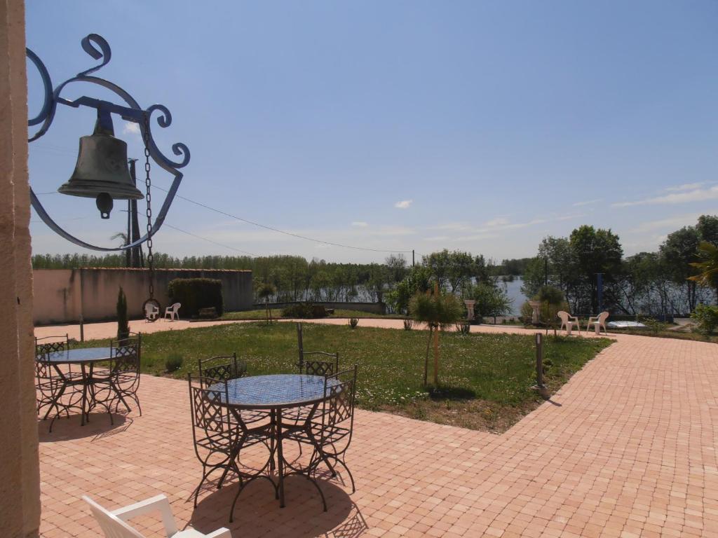 Chateau Sainte Marie Hotel Dompierre-sur-Charente Екстериор снимка