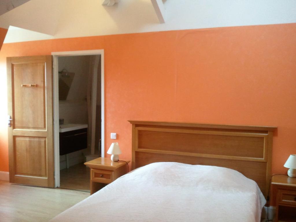 Chateau Sainte Marie Hotel Dompierre-sur-Charente Стая снимка