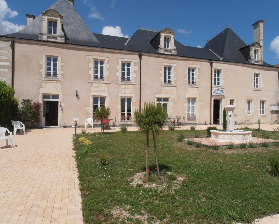 Chateau Sainte Marie Hotel Dompierre-sur-Charente Екстериор снимка