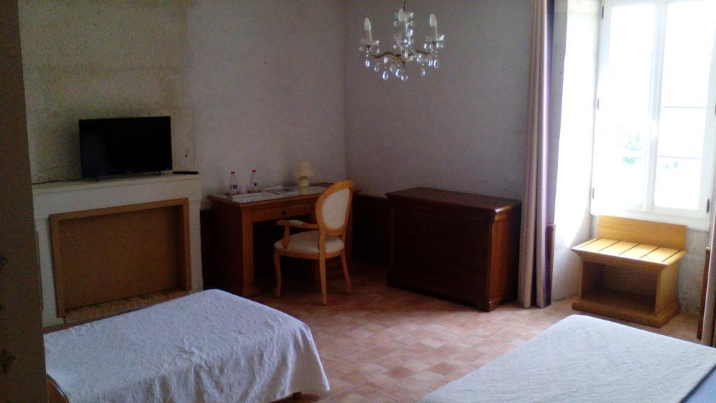 Chateau Sainte Marie Hotel Dompierre-sur-Charente Екстериор снимка